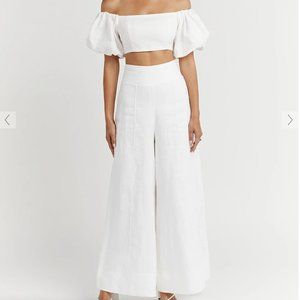 NWT- Dissh AISLE WHITE LINEN BOW CROP TOP